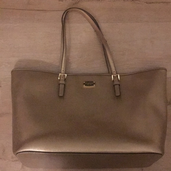 Handbag - Picture 2 of 3